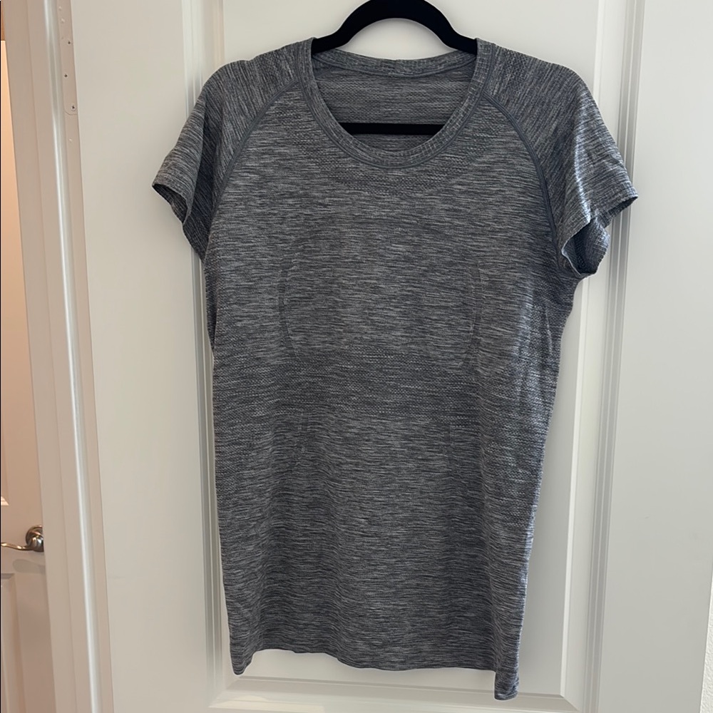 Lululemon Gray Short Sleeve Athletic Top